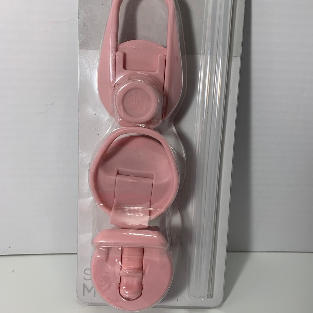 Simply Modern summit water Bottle Lids 3 Pack with handles. This color is BLUSH